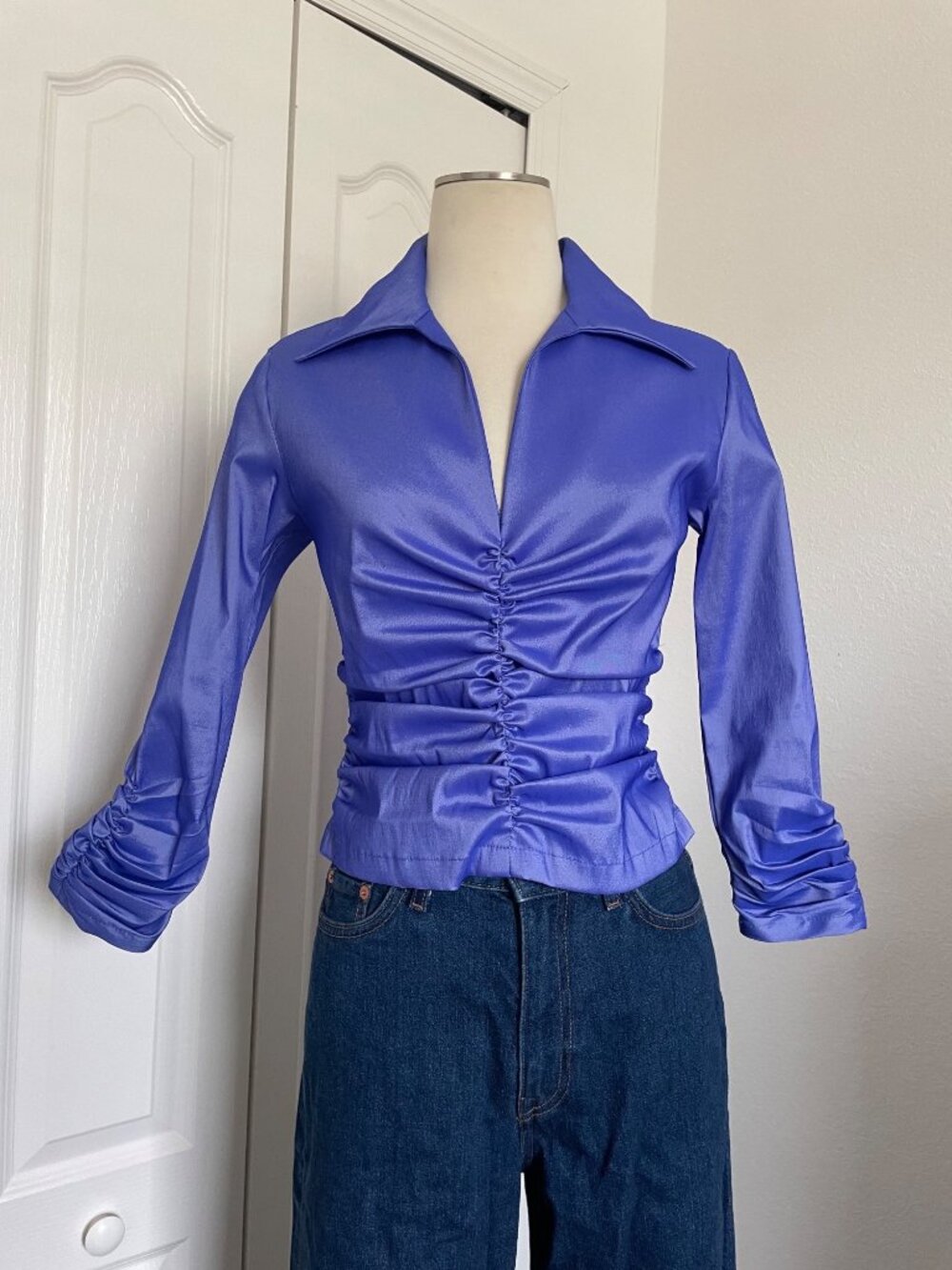 Vintage Tadashi Shoji Vibrant Purple Ruched Collared Top Womens Size 6